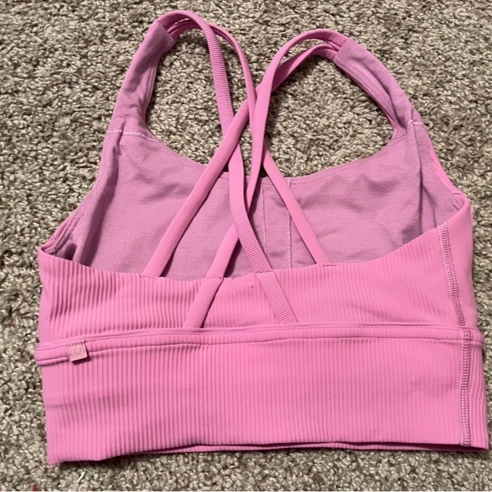 lululemon athletica Ribbed Pink Crossback Sports Bra - Picture 2 of 4